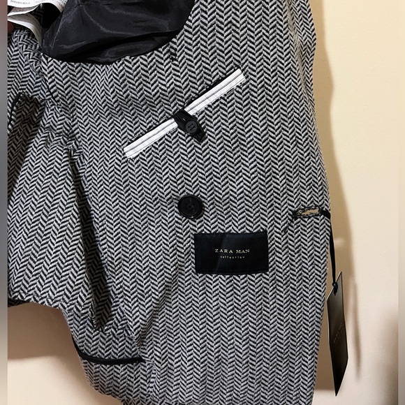 ZARA MAN COLLECTION: Herringbone Sport Coat/Blazer (New) - Picture 6 of 6
